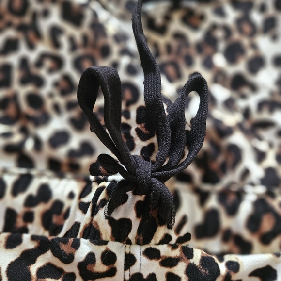 No Boundaries Animal Print Garment - Picture 2 of 4